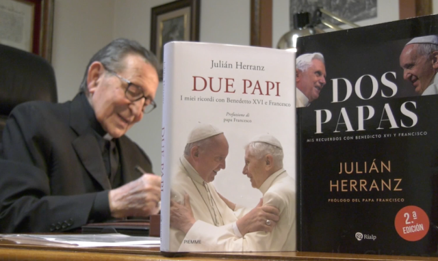 ”Due Papi” di Julián Herranz